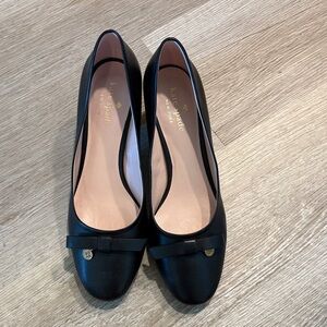 Kate Spade Elegant Black Loafers with Bow